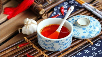 青島特斯特研發新產品麻辣油